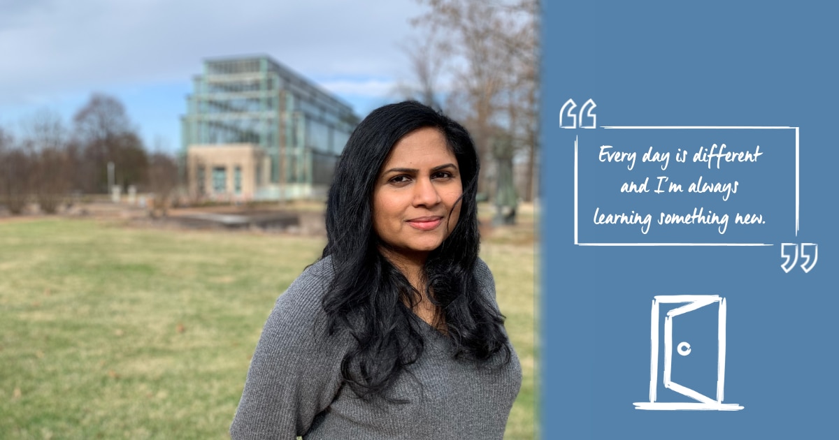 Divya Vijaykumar in front of the Jewel Box in Forest Park with quote