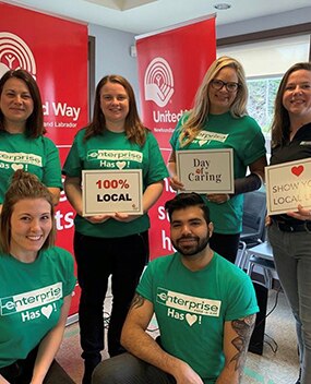 Employees volunteering with United Way